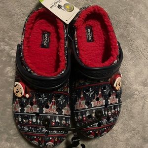 Disney Parks Christmas Crocs Size 8 womens
